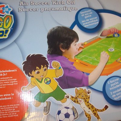 Go Diego Go: Air Soccer Kick Off