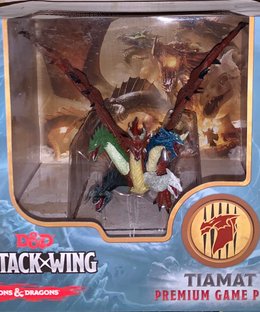 Dungeons & Dragons: Attack Wing – Tiamat Premium Figure