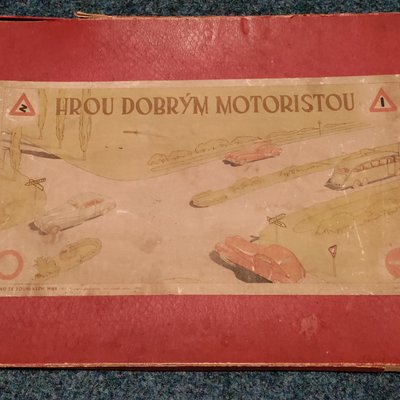 Hrou dobrým motoristou