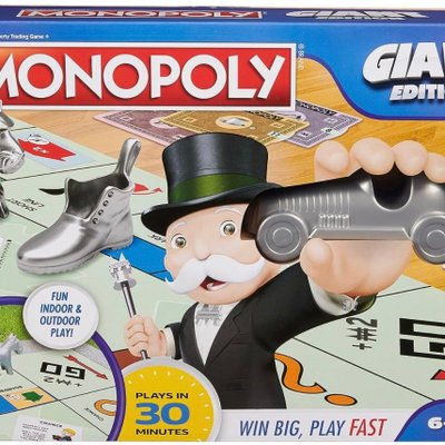 Monopoly: Giant Edition