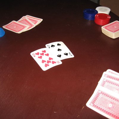 ASH Poker (Auction Stud-Hold'em)