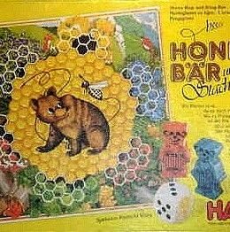 Honigbär und Stachelbiene