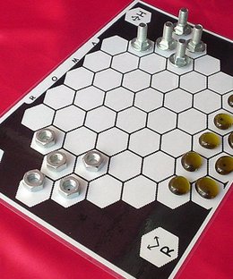 Hermann und Thusnelda verprügeln die Römer