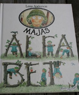 Majas alfabetsspel