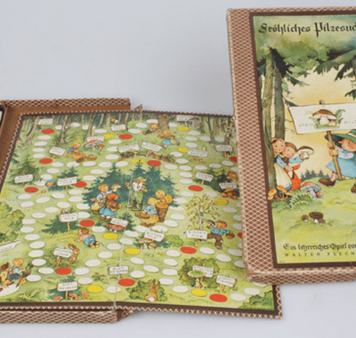 Fröhliches Pilzesuchen