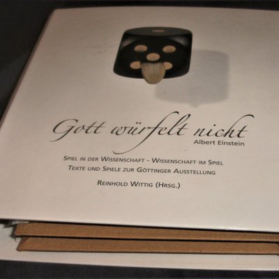 Gott würfelt nicht
